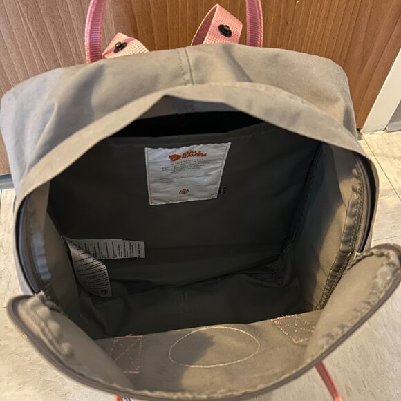 Fjällräven Kånken Backpack - Picture 3 of 6
